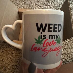 NWT “Gardening” 😉 mug 🍃